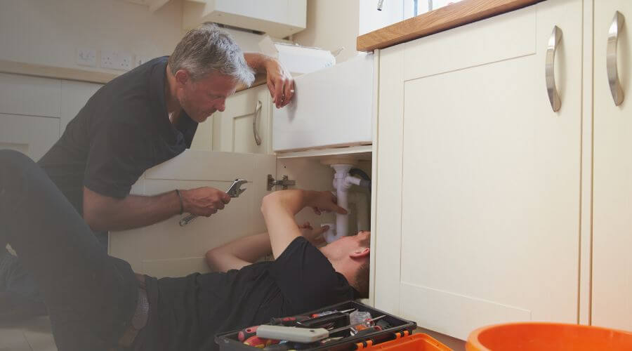 Ceiling Pipe Leak Fix in Flushing, MI